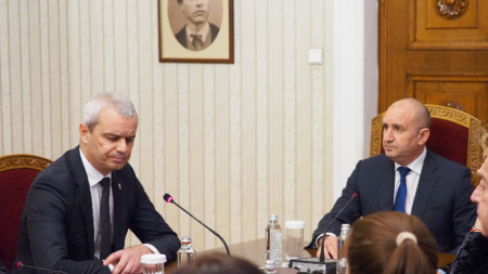 Kostadin Kostadinov (left) and President Rumen Radev