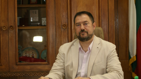Петър Харалампиев