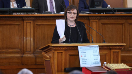 Председателката на БСП Корнелия Нинова в Народното събрание - 6 юни 2023