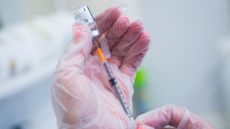 Изнесен кабинет за поставяне на ваксини срещу Covid 19 в столичното