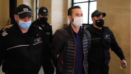 Софийски градски съд пусна под домашен арест Борислав Колев, обвинен за изпиране на над 53 милиона лева от строежа на автомагистрала „Хемус”.
