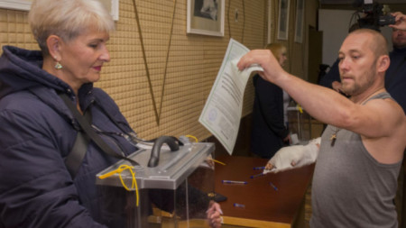 Гласуване в Луганск на референдума за присъединяване към Руската федерация, 23 септември 2022 г.