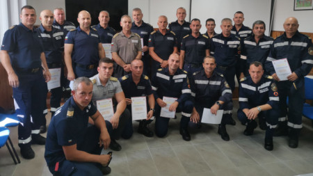 Наградените пожарникари