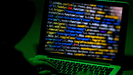 Руски хакери са атакували уебсайтове на украинската гражданска инфраструктура, особено