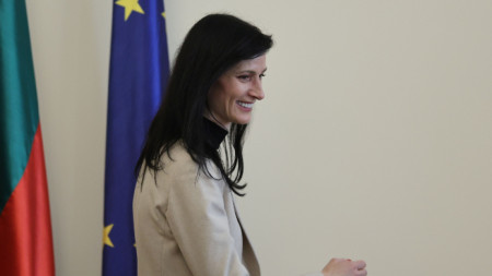 Мария Габриел, вицпремиерка и министърка на външните работи