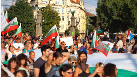 На 13 септември в центъра на София също се проведе национален антиправителствен протест на ПП 