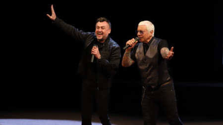 Любо Киров и Стенли излязоха заедно на една сцена и в Световния ден на театъра – 27 март, на връчването на наградите за сценични изкуства ИКАР. 