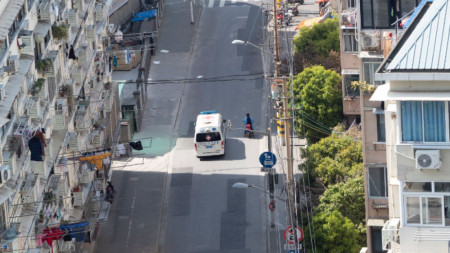 Празни улици в Шанхай заради въведения Covid локдуан в китайската столица
