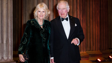 Принц Чарлз със съпругата си Камила.