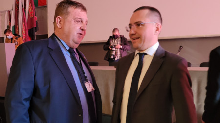 Красимир Каракачанов с Ангел Джамбазки на конгреса на ВМРО в парк-хотел 