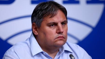 Васил Николов