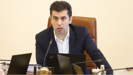 Премиерът Кирил Петков отрече да е договаряно падането на ветото