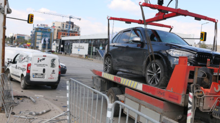 Катастрофа между джип BMW и лекотоварна кола Фиат стана на столичния бул. 