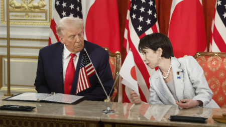 Донлад Тръмп и Санае Такаичи 