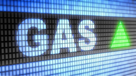 Европейският природен газ поскъпва в края на търговията в понеделник