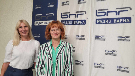 Екатерина Спасова (вляво) и Дарина Попова 