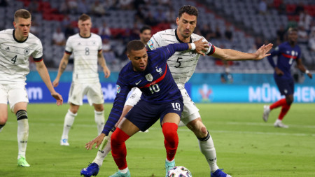 Световният шампион Франция победи на чужд терен Германия с 1 0