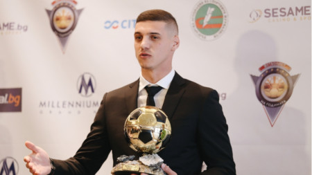 Нападателят на Лудогорец Кирил Десподов получи своята награда за футболист
