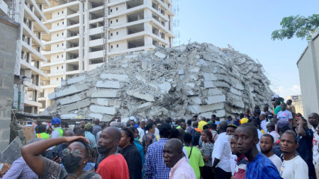 Най малко шестима души загинаха в икономическата столица на Нигерия Лагос