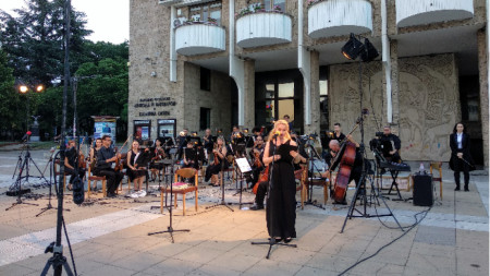 Летни вечери на открито на Камерна опера – Благоевград