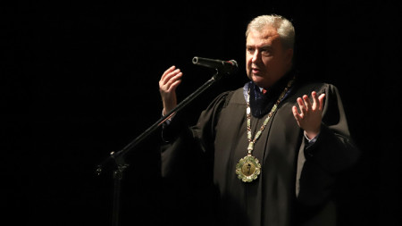 Проф. д-р Станислав Семерджиев на празничния концерт, посветен на 70-годишнината на НАТФИЗ „Кръстьо Сарафов“ на 17.12.2018 г.