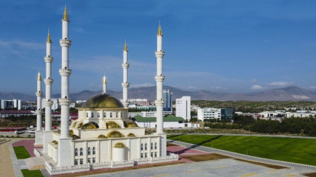 Новата джамия в Северен Кипър