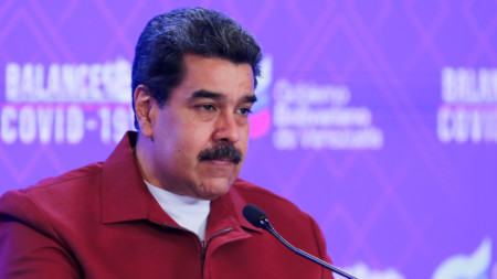Фейсбук замрази профила на венецуелския президент Николас Мадуро заради разпространение