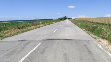 Разделителната линия между областите Добрич и Варна