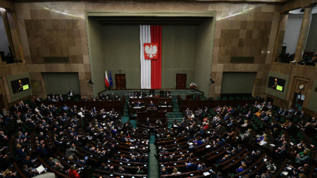 Заседанието на Сейма (долната камара) на парламента във Варшава, март 2022 г.