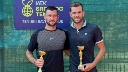 Донев (вляво) и Иванов победиха аржентинци.