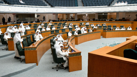 Сесия на кувейтския парламент в залата на Националното събрание в Кувейт Сити, архив, 25 октомври 2022 г. 