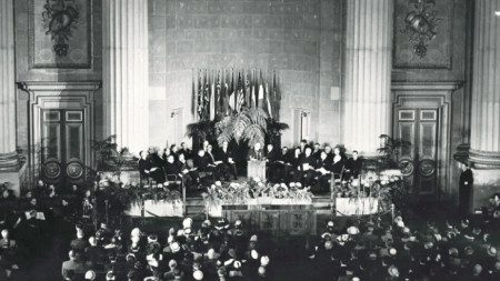 Реч на външния министър на Люксембург на церемонията по подписване на Северноатлантическия договор на 4 април 1949 г. във Вашингтон.