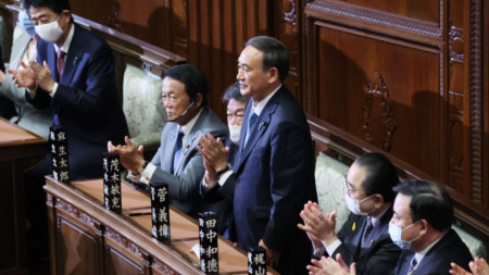 Йошихиде Суга беше избран за нов японски премиер
