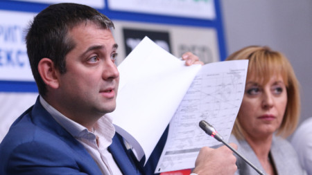 Димитър Делчев по време на пресконференция на Инициативния комитет, издигнал Мая Манолова за кмет на София