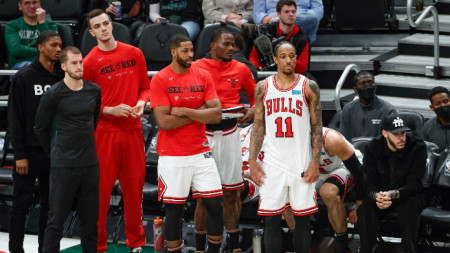 Баскетболистите на Чикаго записаха четвърта победа за сезона.