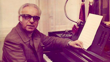 На 28 април през 1992 г умира Парашкев Хаджиев Български