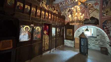 Храмът на Чекотинския манастир