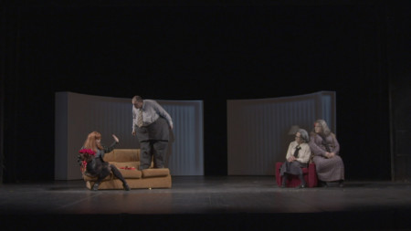 Премиера на „Натюрморт със затлъстял племенник“ в Драматично–кукления театър „Иван Радоев“ 