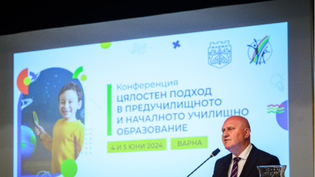 Проф. Галин Цоков, министър на образованието и науката.