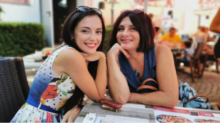 Марина и Деспина – щастливи майка и дъщеря