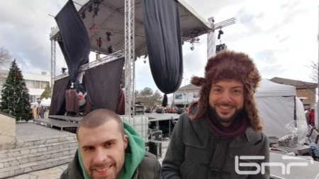 Димитър Атанасов /вдясно/ и Христо Младенов се надяват на нови срещи с публиката през 2022 година