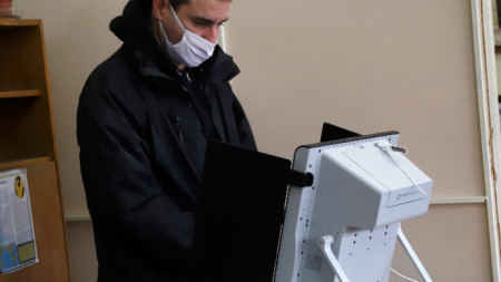 В две секции в Смолянска област е преустановен машинният вот