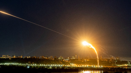 Прехващане на изстрелян от Русия дрон над Киев.