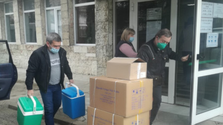 Личните лекари в област Велико Търново възстановяват ваксинациите срещу Covid 19