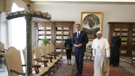 Президентът на Сърбия Александър Вучич и папа Франциск