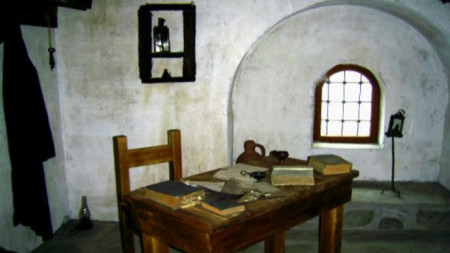 Възстановка на килията на Паисий Хилендарски в Банско