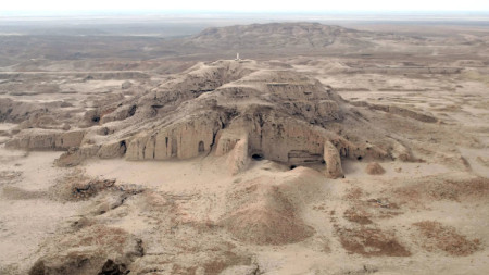 Цикълът Изгубените градове разказва за изчезнали цивилизации живели 4000 години