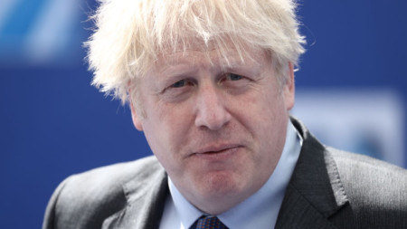 Британският премиер Борис Джонсън има готовност да обяви понеделник за