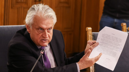 Депутатът от ПП-ДБ Бойко Рашков на извънредното заседание на Комисията по правни въпроси на НС - 24 януари 2024 г.