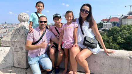 Marian Ivanov with his wife Anya and their children 